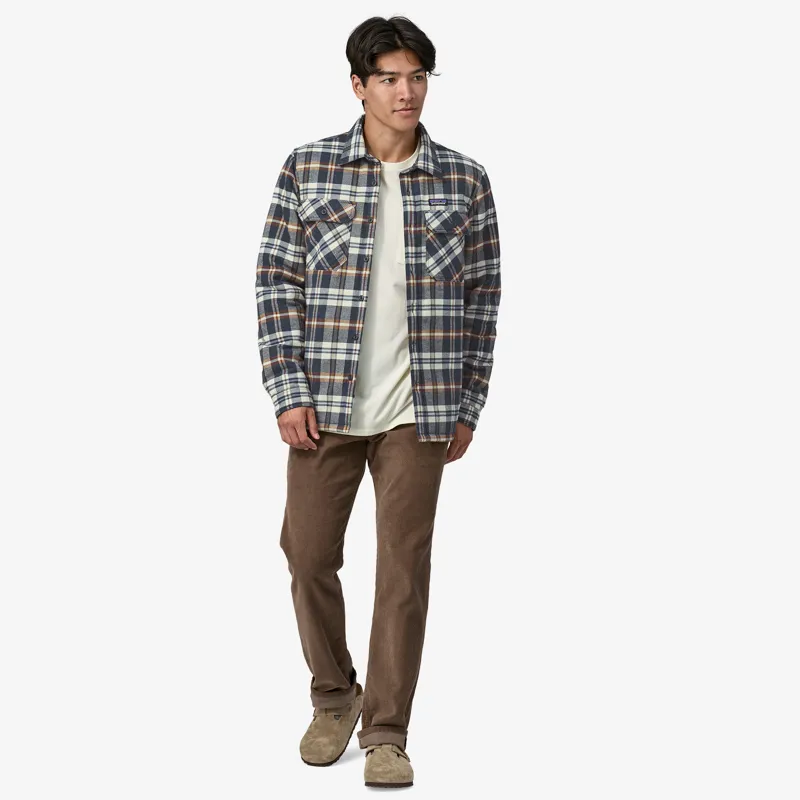 Patagonia Insulated MW Fjord Flannel Shirt in Fields: New Navy-3