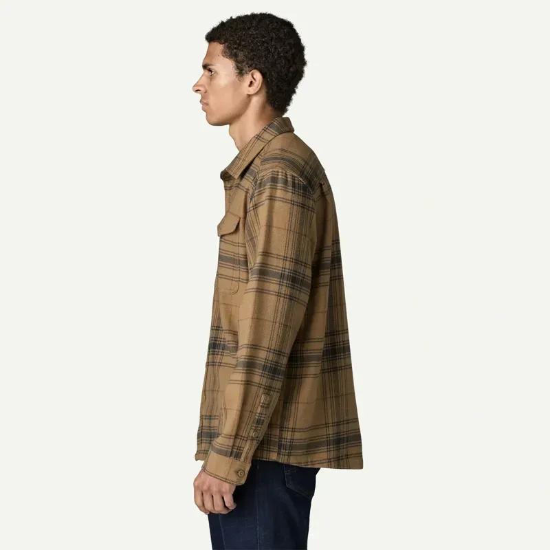 Patagonia Fjord Flannel Shirt in Dissolve: Slab Khaki-3