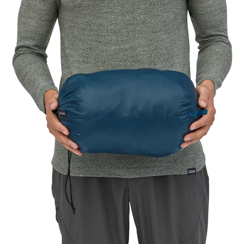 Patagonia DAS Parka in Crater Blue -5