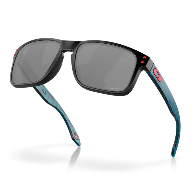 Oakley Holbrook Sunglasses with Prizm Black Lenses and Matte Black Frame-2