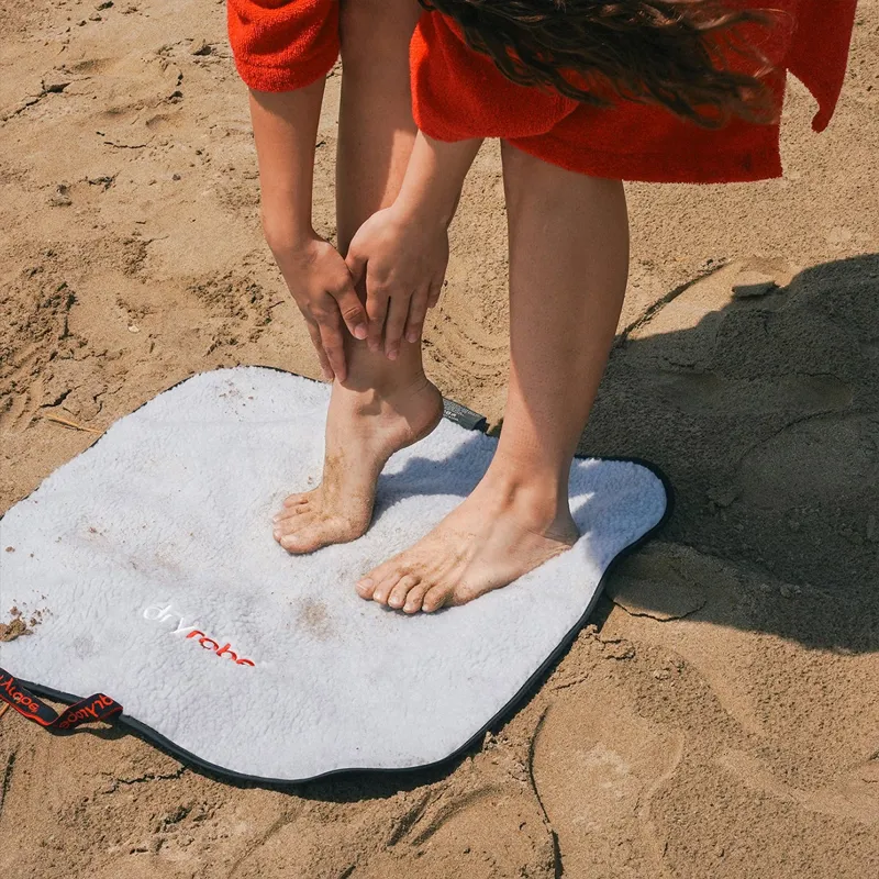 Dryrobe V3 Change Mat in Black/Grey-3