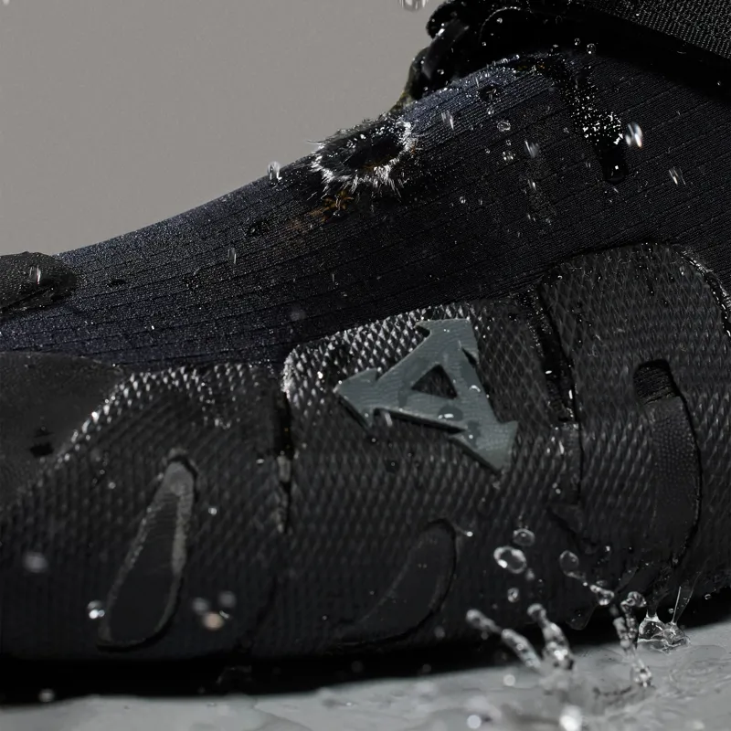 Xcel 5mm Drylock Round Toe wetsuit boot in Black/Grey-2