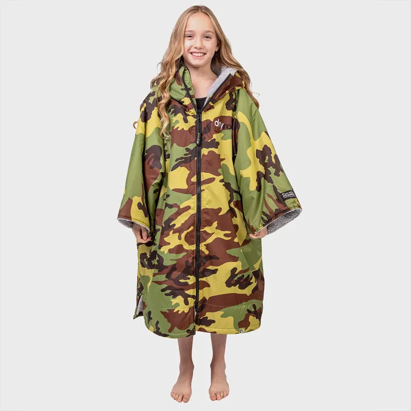 Dryrobe Advance Short Sleeve Change Robe in Camo/Grey for Ages 5-9