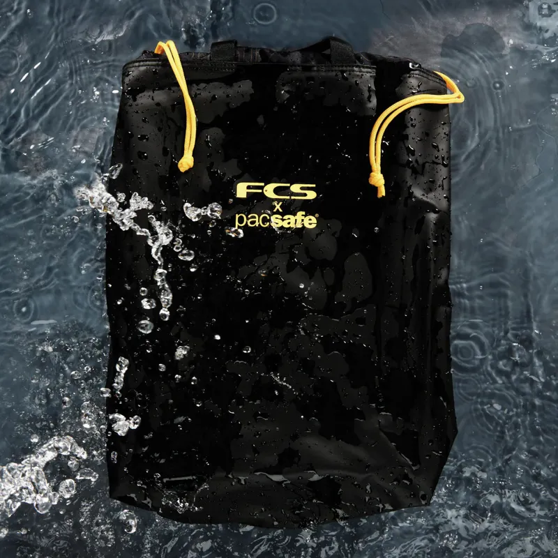 FCS Pacsafe Mission Day Pack 28L-9