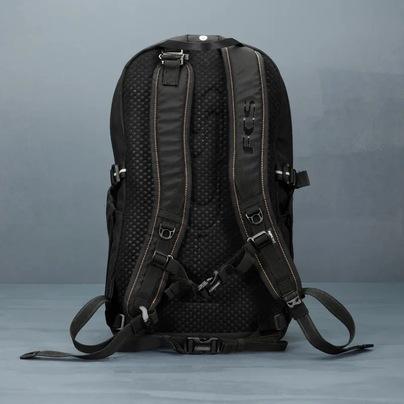 FCS Pacsafe Roam 25L Day Pack-5