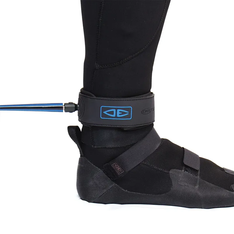 Ocean and Earth 1XT Comp Coldwater 6ft Leash in Black-Blue-1