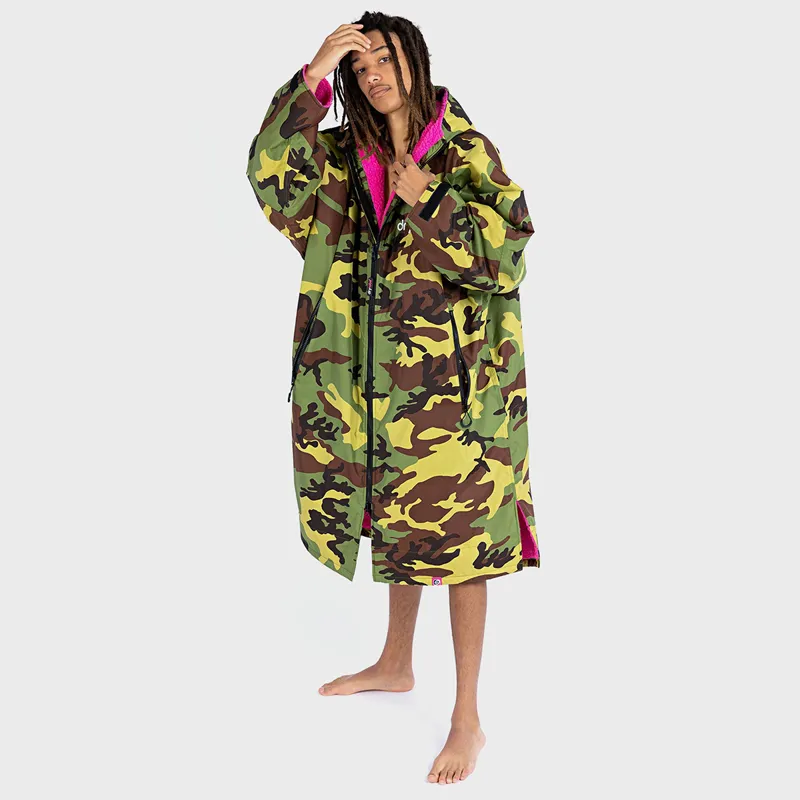 Dryrobe Advance Long Sleeve Change Robe in Camo/Pink