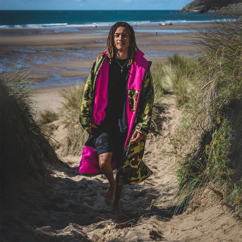 Dryrobe Advance Long Sleeve Change Robe in Camo/Pink-6