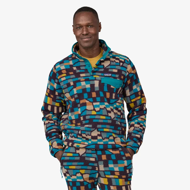 Patagonia Lightweight Synchilla Snap-T Pullover in Fitz Roy Patchwork: Belay Blue-1
