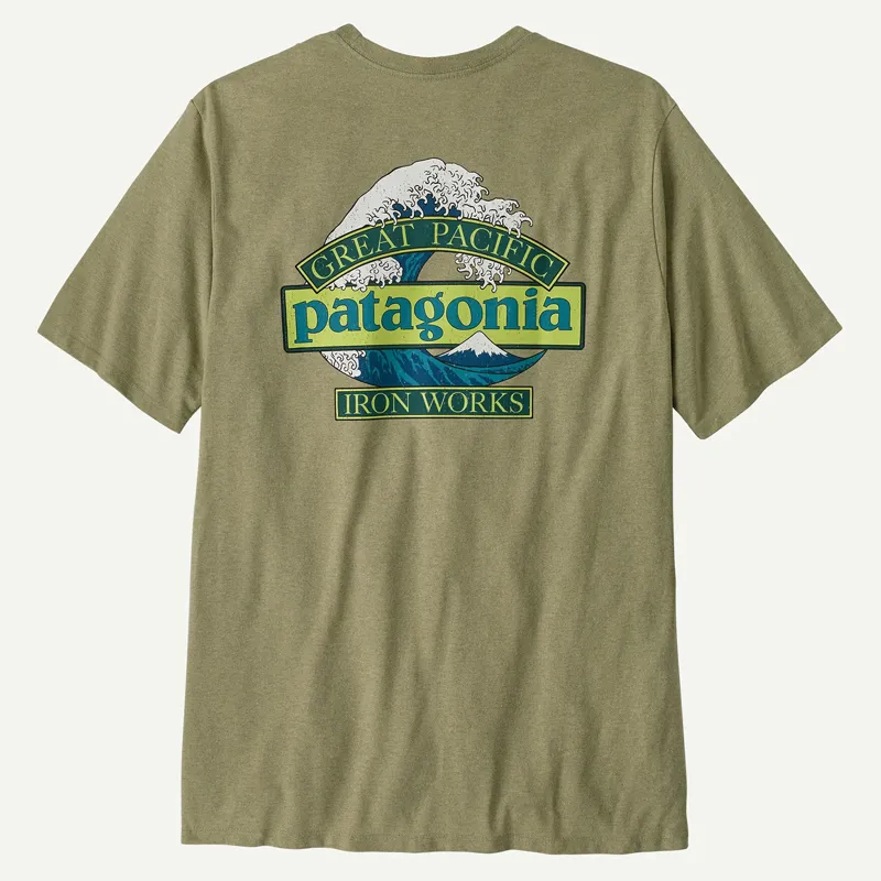 Patagonia Men's Great Waves Responsibili-Tee T-Shirt in Gumtree Green