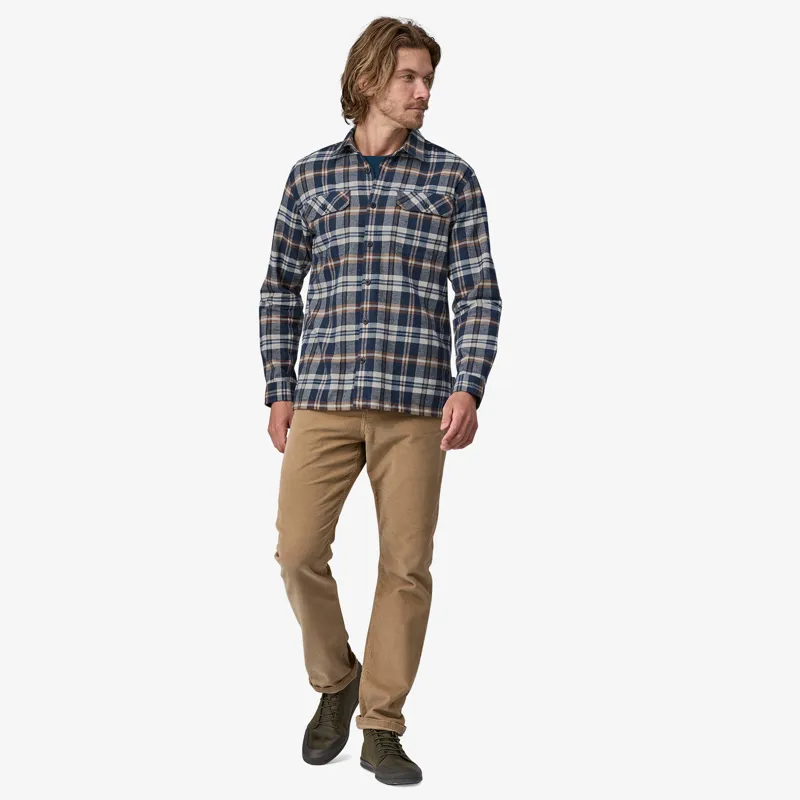 Patagonia Fjord Organic Flannel Shirt in Fields: New Navy-3
