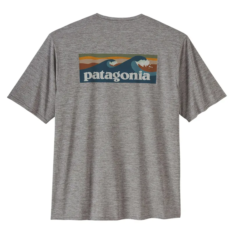 Patagonia S/S Cap Cool Daily Graphic Shirt Waters Boardshort Logo in Abalone Blue/Feather Grey
