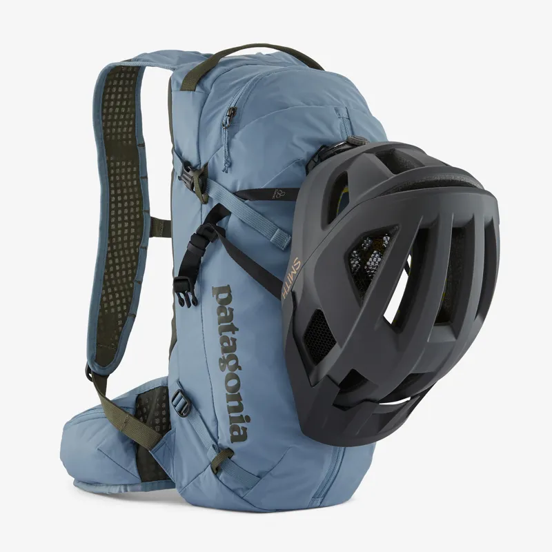 Patagonia Dirt Roamer 20 L Pack in Steller Blue-4
