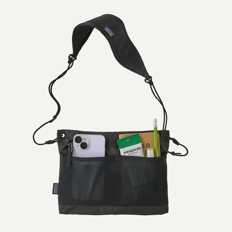 Patagonia Terravia Sacoche in Black-1