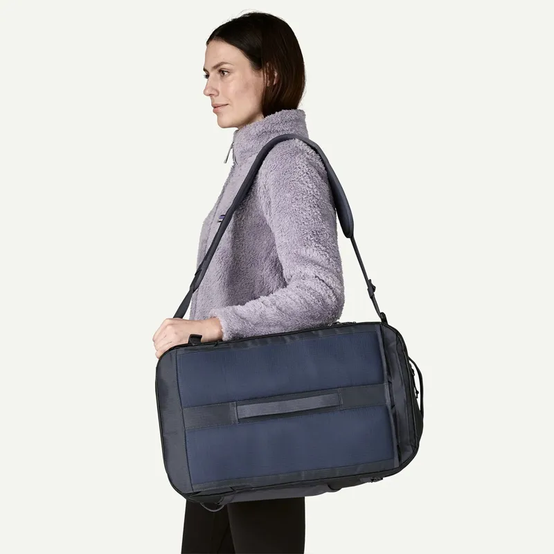 Patagonia Black Hole Mini MLC 30L Pack in Smolder Blue w/Forge Grey-4