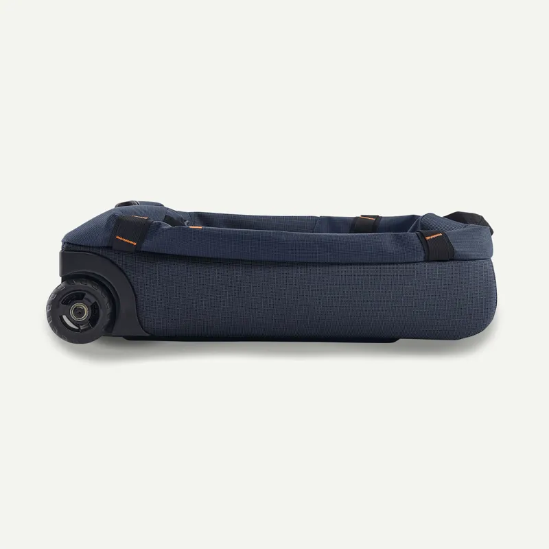 Patagonia Black Hole 40l Matte Wheeled Duffel Bag in Smolder Blue-6