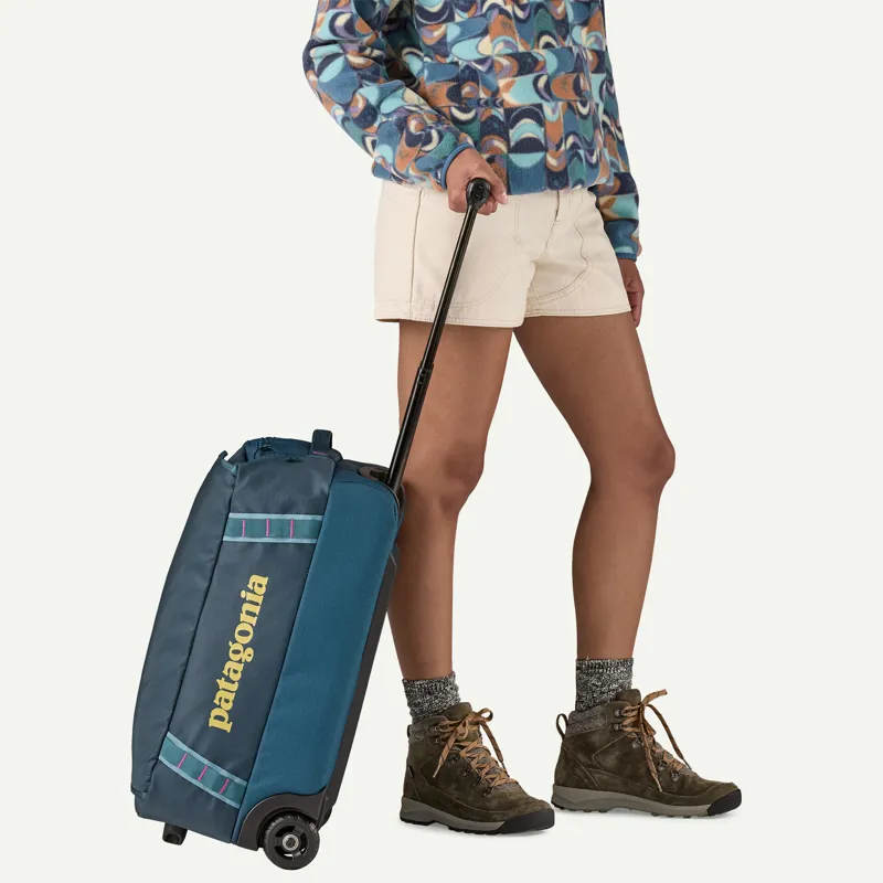 Patagonia Black Hole 40l Matte Wheeled Duffel Bag in Tidal Teal-2