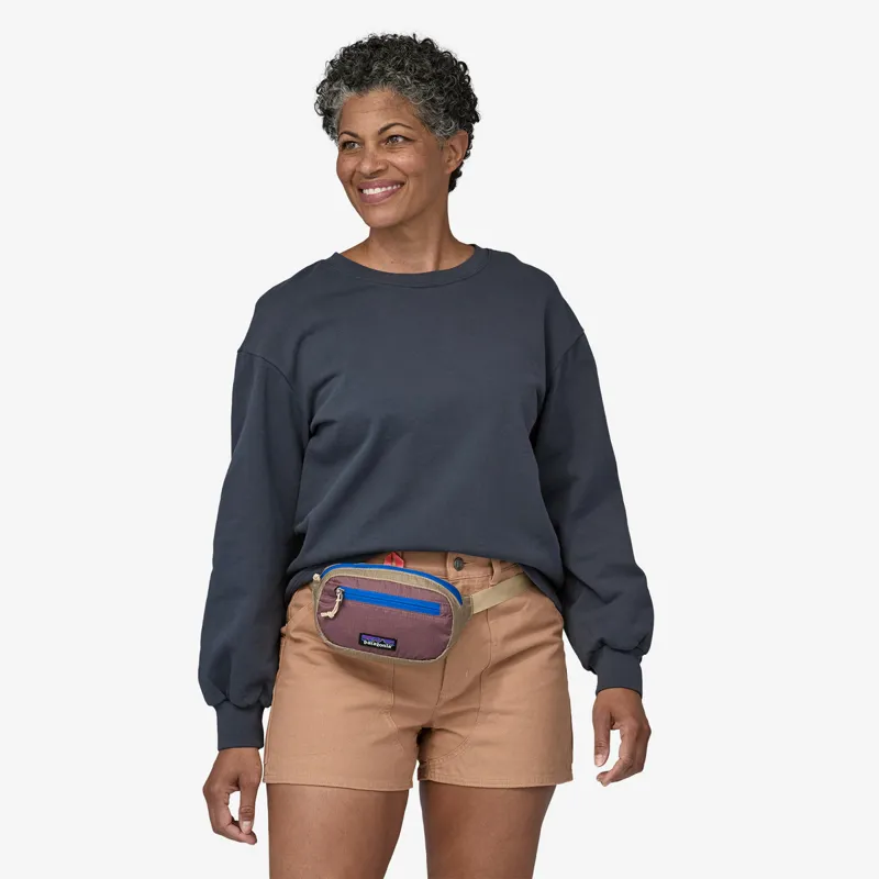 Patagonia Ultralight Black Hole 1l Mini Hip Pack in Belay Blue-1