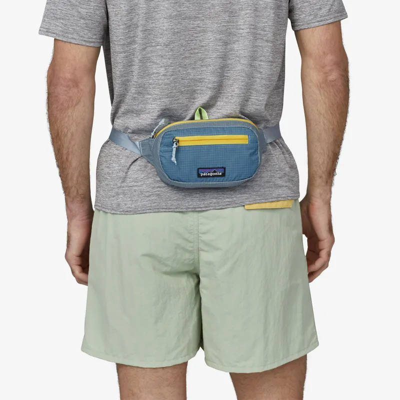 Patagonia Ultralight Black Hole 1l Mini Hip Pack in Obsidian Plum-2