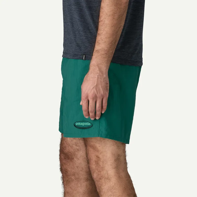 Patagonia Men's 5 inch Baggies Shorts in 95 Oval Logo: Gem Green-4