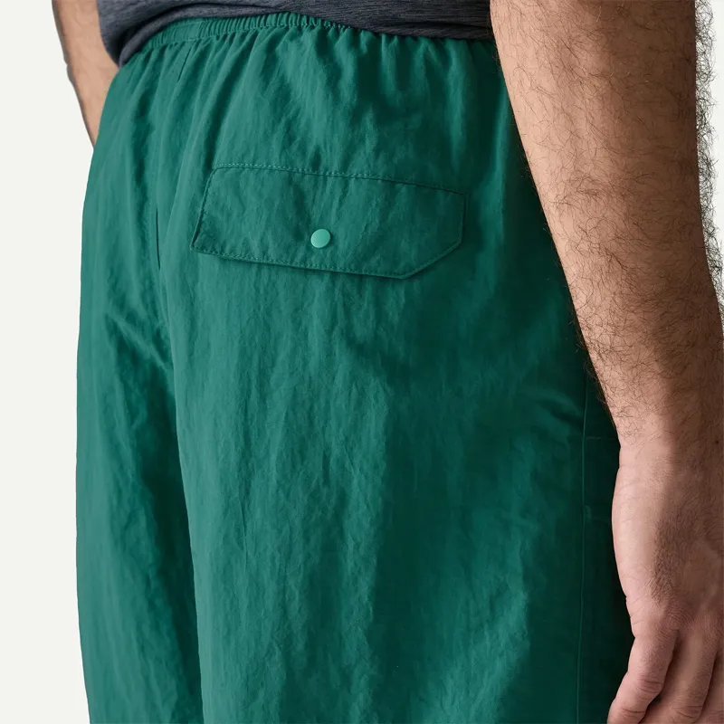 Patagonia Men's 5 inch Baggies Shorts in 95 Oval Logo: Gem Green-6