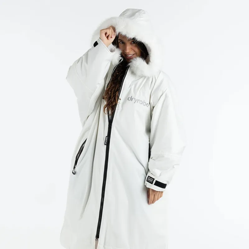 Dryrobe Advance Long Sleeve Change Robe in Alpine White/Grey-2