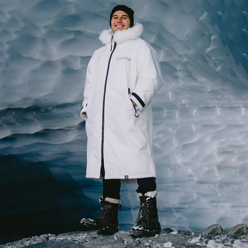 Dryrobe Advance Long Sleeve Change Robe in Alpine White/Grey-8