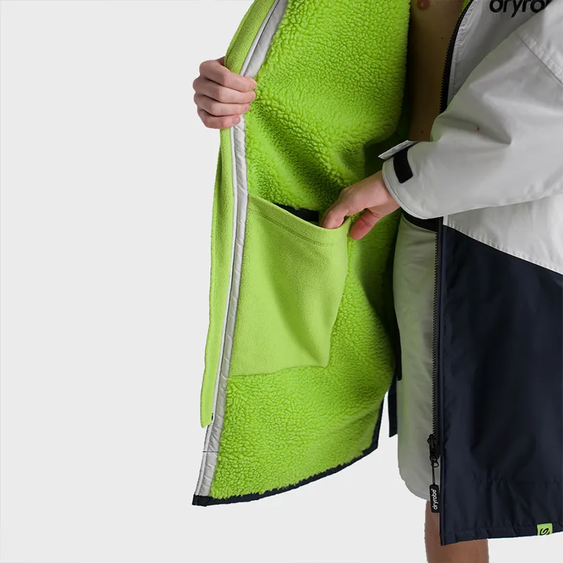 Dryrobe Advance Long Sleeve Change Robe in Anthracite/Lime-8