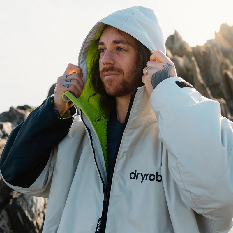 Dryrobe Advance Long Sleeve Change Robe in Anthracite/Lime-10
