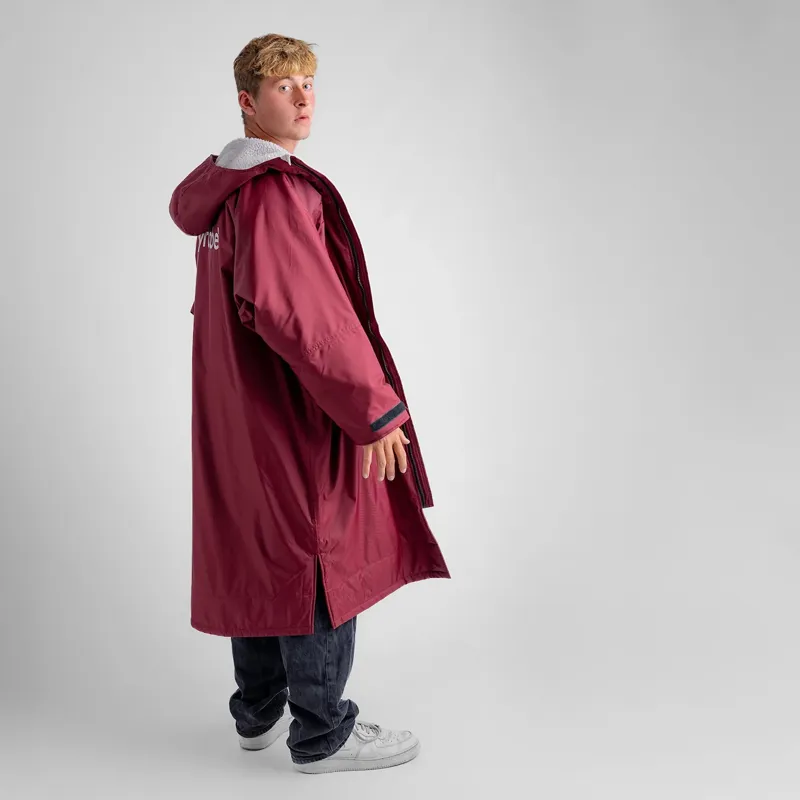 Dryrobe Advance Long Sleeve Change Robe in Burgundy/Grey-2