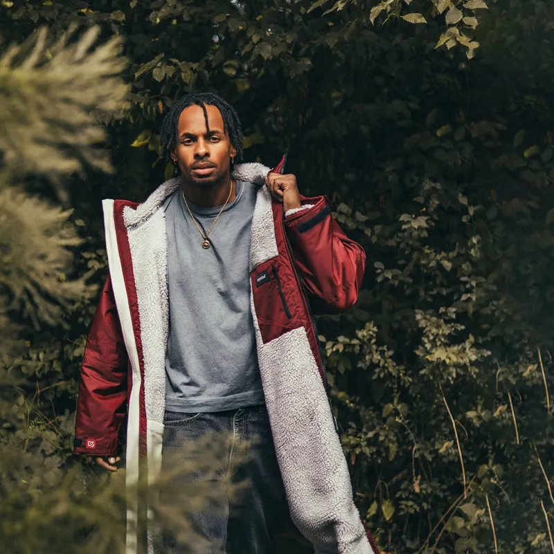 Dryrobe Advance Long Sleeve Change Robe in Burgundy/Grey-5