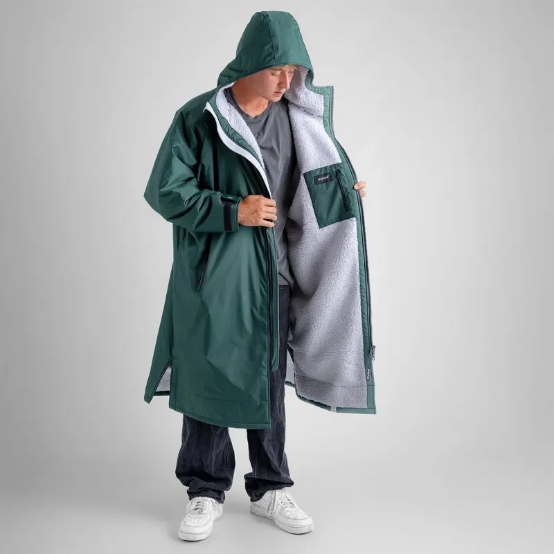 Dryrobe Advance Long Sleeve Change Robe in Dark Green/Grey