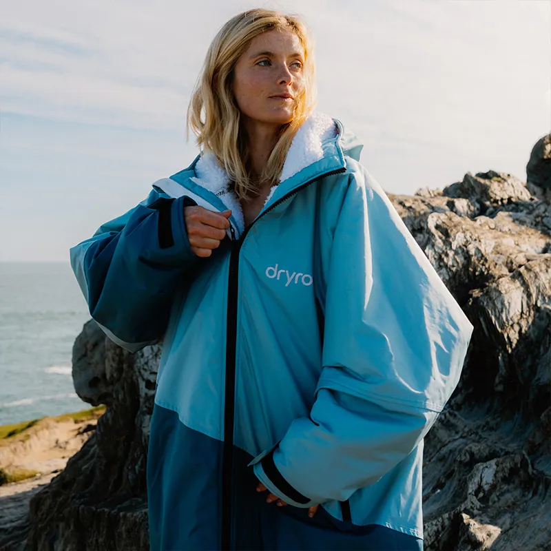 Dryrobe Advance Long Sleeve Change Robe in Blue/Light Grey-7