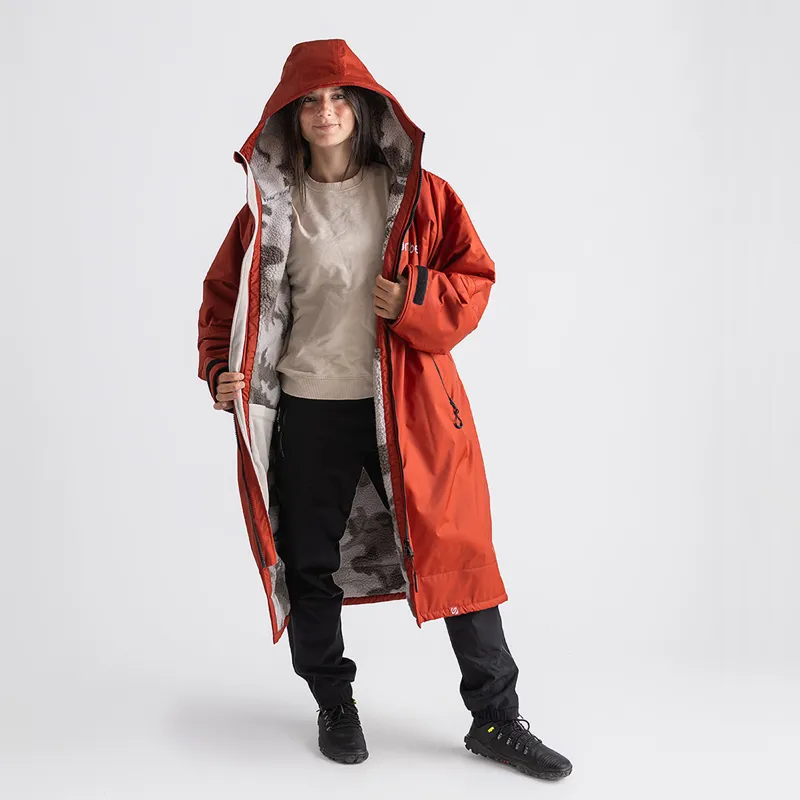 Dryrobe Advance Alpine Long Sleeve Change Robe in Burnt Orange/Sand Camo-7