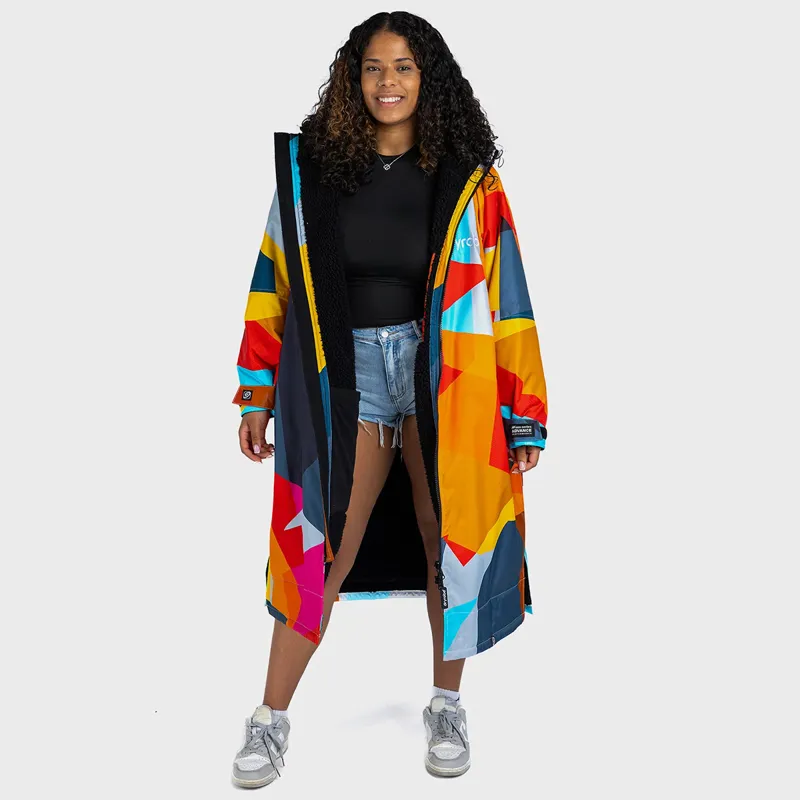 Dryrobe Advance Long Sleeve Change Robe in Abstract-1