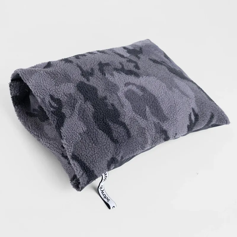 Dryrobe Cushion Cover in Black Camo-1