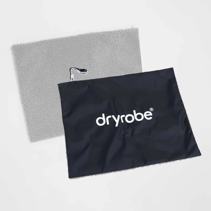 Dryrobe Cushion Cover in Black/Grey
