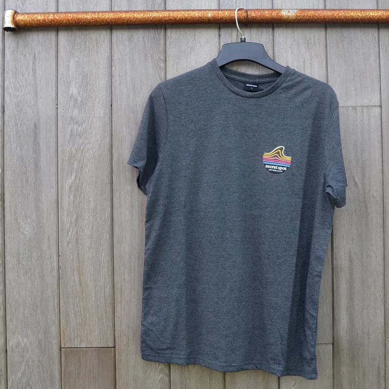 Secret Spot / Bunkers Tee / Charcoal-1