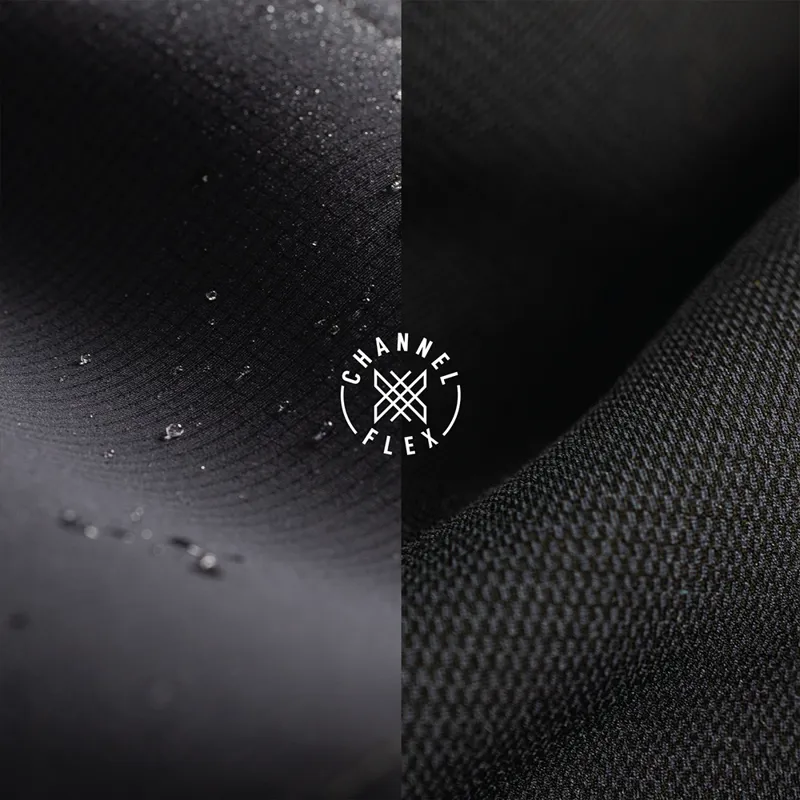 Xcel Infiniti 6-5mm Chest Zip Hooded Wetsuit-3