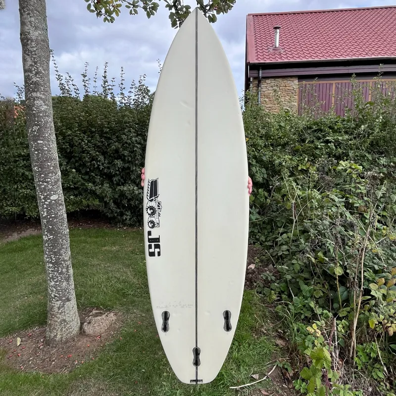 JS Monsta 5ft 10 Surfboard - FCS2-1