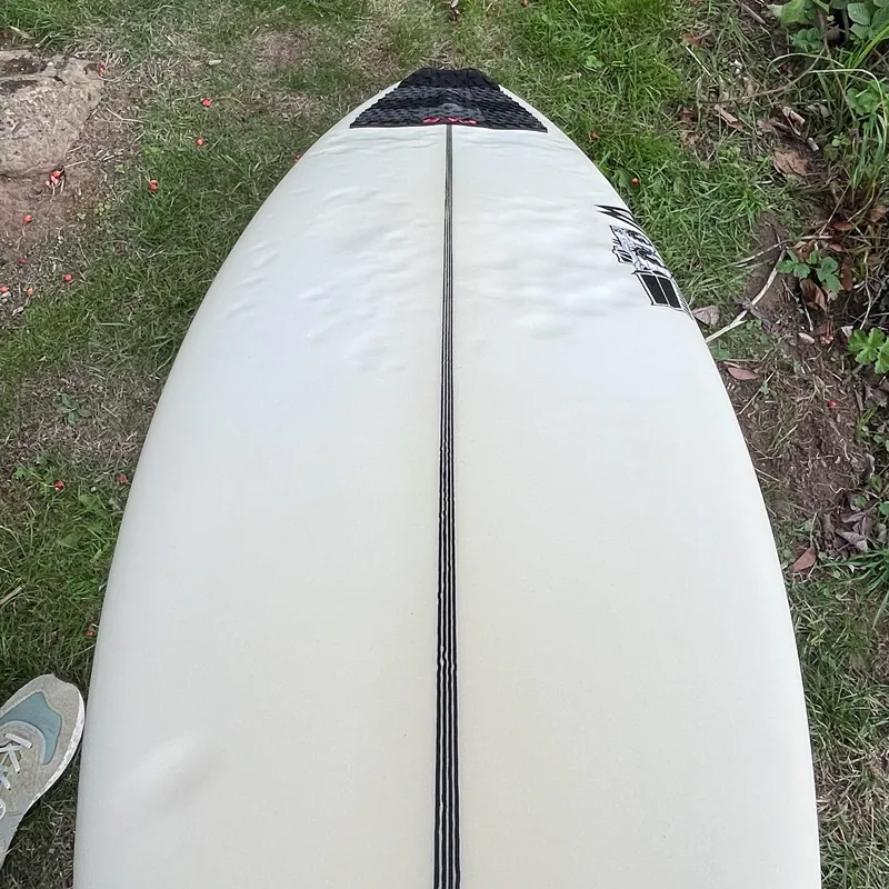 JS Monsta 5ft 10 Surfboard - FCS2-5