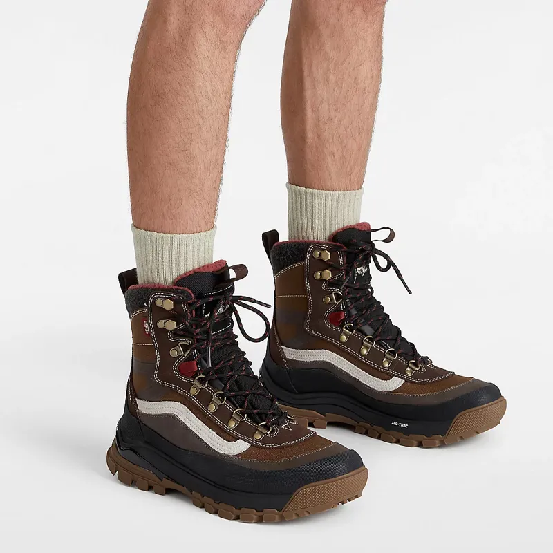 Vans MTE Snow-Kicker Gore-Tex Boots in Brown-4