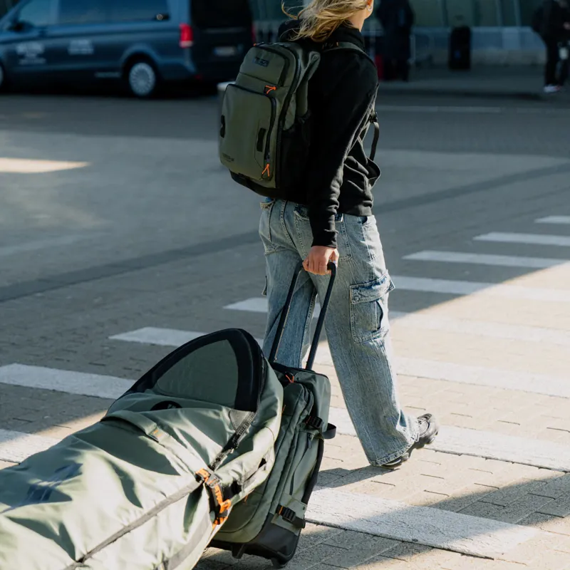 FCS GO-Light Mission 42L Wheelie Bag in Granite Grey-3