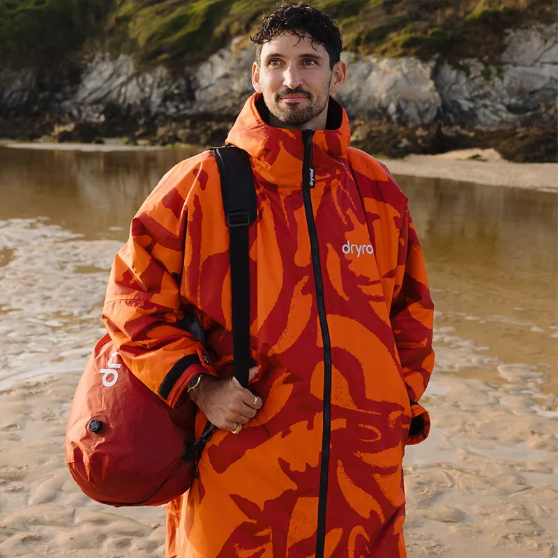 Dryrobe Advance Alpine Long Sleeve Change Robe in Mosaic Palm-1
