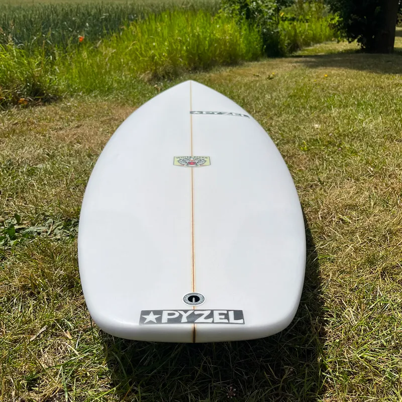 ⭐︎ゆみ⭐︎ PYZEL WHITE TIGER FCS2 5’4 ⭐︎ゆみ様専用⭐︎ PYZEL WHITE TIGER FCS2 5'4 - メルカリ