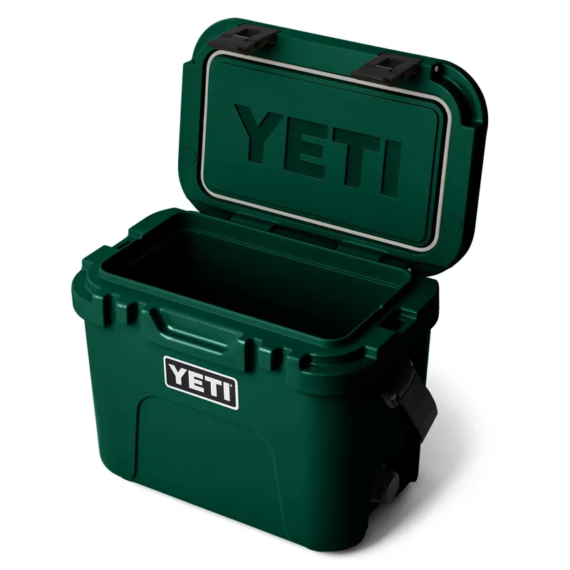 Yeti Roadie 15 Cooler in Black Forest Green-5