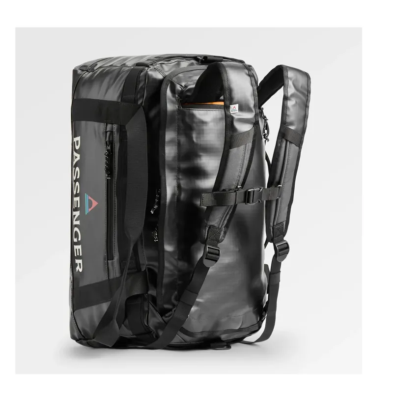 Passenger Roamer 40L Duffel Bag in Black-2