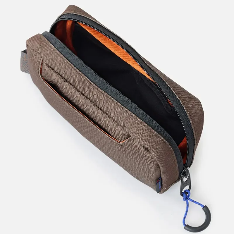 Rip Curl Search Travel Pouch in Rock-4