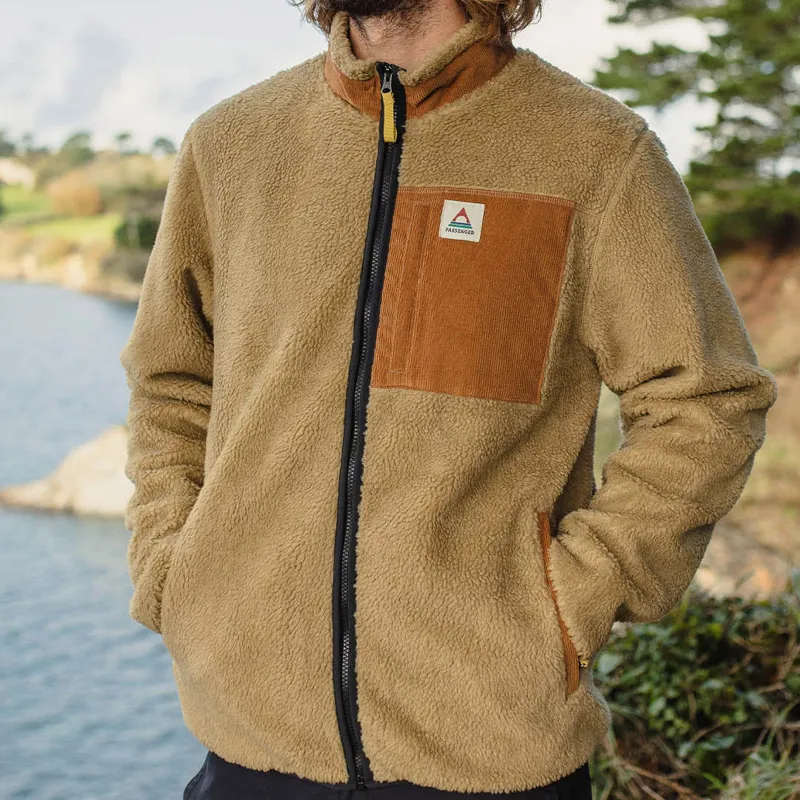 Passenger Trekker Recycled Deep-Pile Sherpa Fleece in Biscuit