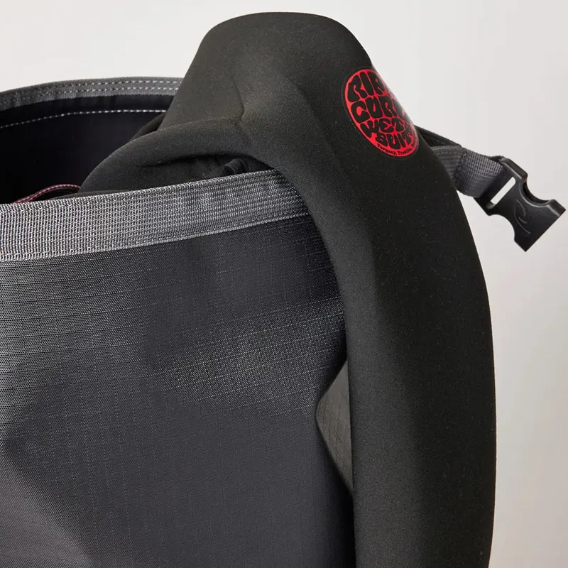 Rip Curl Surf Series 30L Backpack in Black/White-4